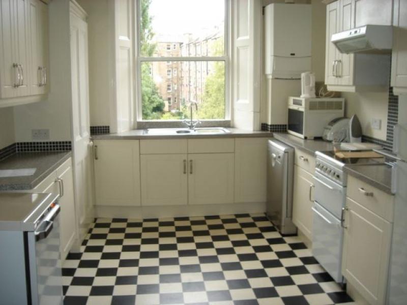 Six bedroom property to let, Spottiswoode Street, Marchmont