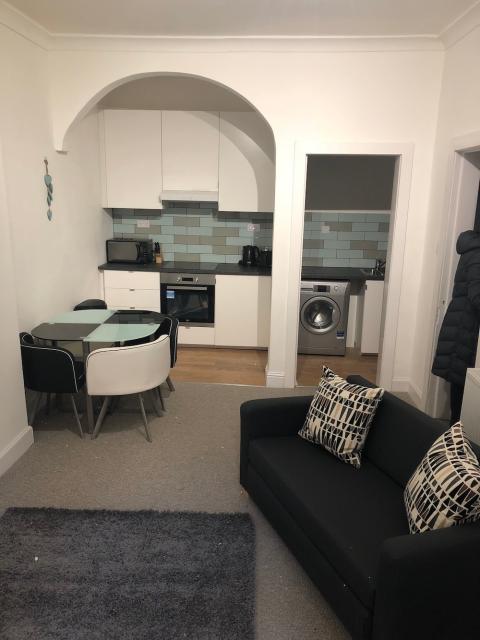 One bedroom property to let, Stewart Terrace, Gorgie