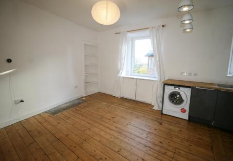 Two bedroom property to let, Bothwell Street, Leith