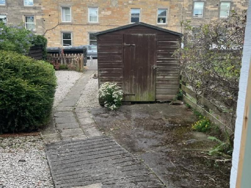 One bedroom property to let, Shaw's Street, Leith