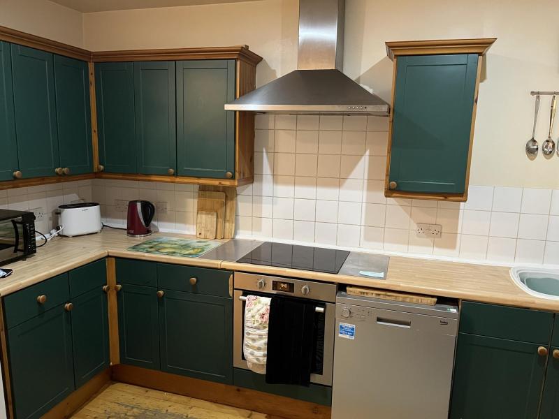 Four bedroom property to let, Drummond Street, Southside