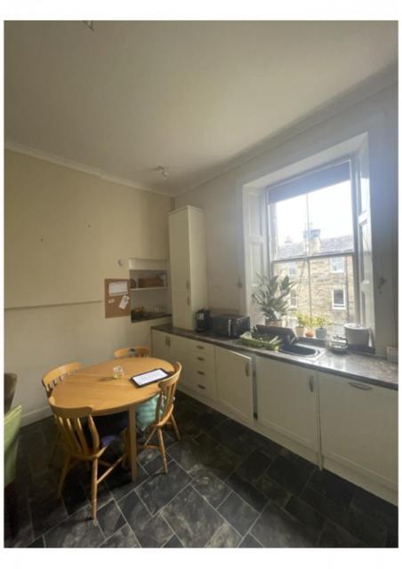 Three bedroom property to let, Gilmore Place, Bruntsfield